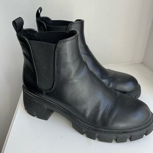 Steve Madden Howler Boot size 7.5.